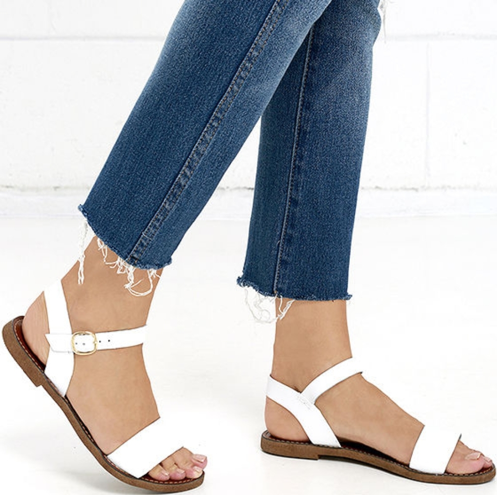 NWOT! Steve Madden Donddi Sandal